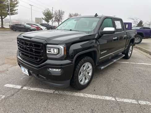 Used 2017 GMC Sierra 1500 SLT image 9