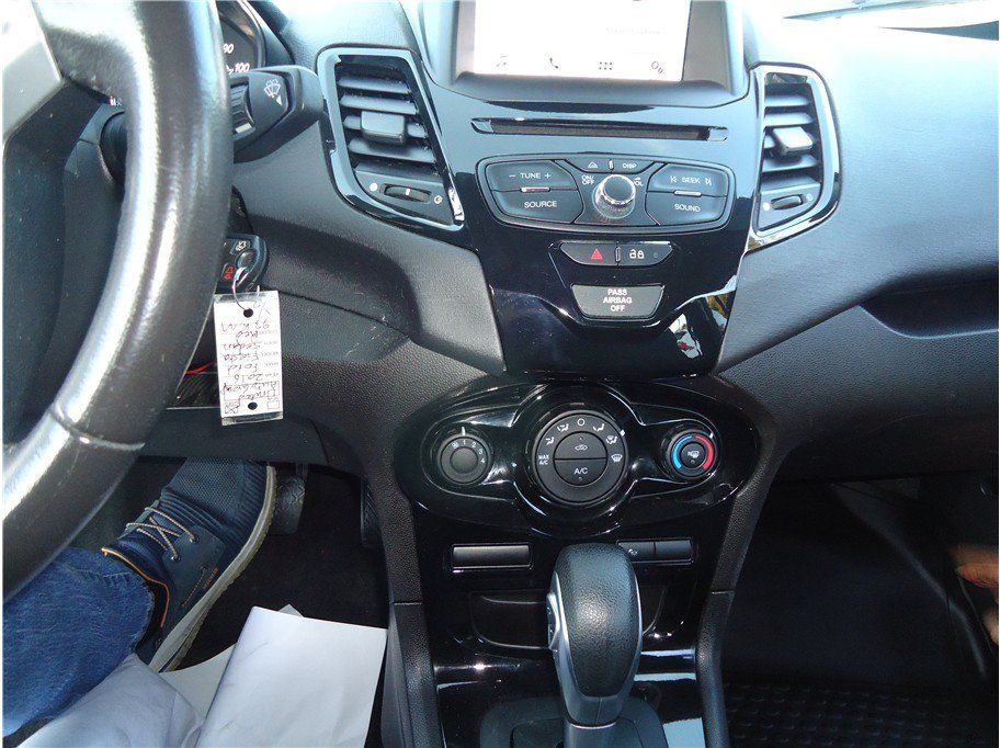 Used 2016 Ford Fiesta SE w/ Equipment Group 201A FWD image 19
