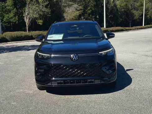 New 2026 Volkswagen Tiguan SE R-Line image 3