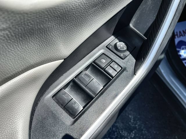 Used 2024 Toyota RAV4 XLE FWD image 17