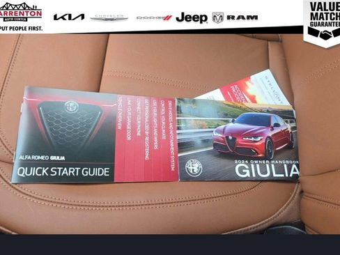 Used 2024 Alfa Romeo Giulia Ti AWD/4WD image 25
