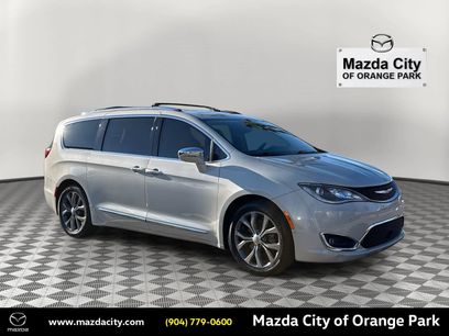 Used 2017 Chrysler Pacifica Limited