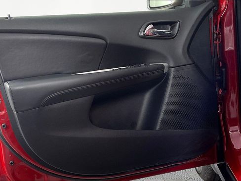 Used 2020 Dodge Journey SE w/ SE Popular Equipment Group FWD image 20