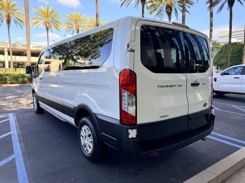 Used 2023 Ford Transit 350 XLT image 4