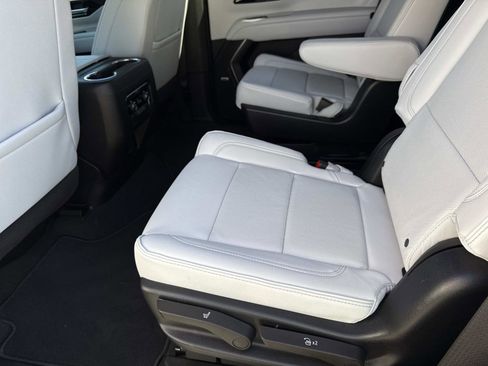 Used 2025 Chevrolet Tahoe Premier image 10