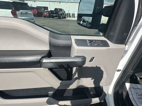 Used 2020 Ford F550 4x4 Regular Cab Super Duty image 18