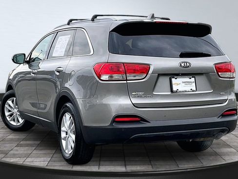 Used 2017 Kia Sorento FWD w/ LX Convenience Package image 13