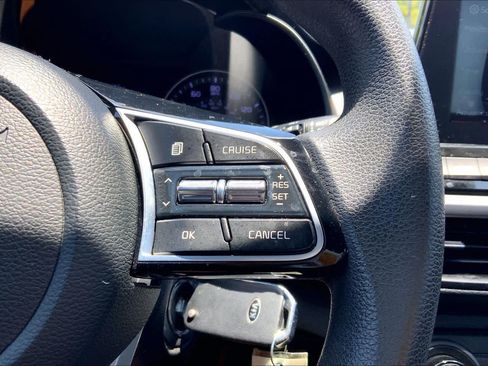 Used 2021 Kia Forte LXS FWD image 24