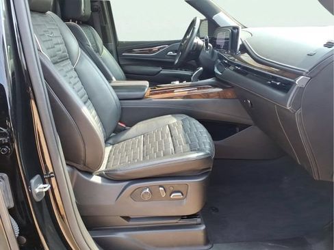 Used 2021 Cadillac Escalade ESV Sport Platinum w/ LPO, Floor Liner Package AWD/4WD image 24