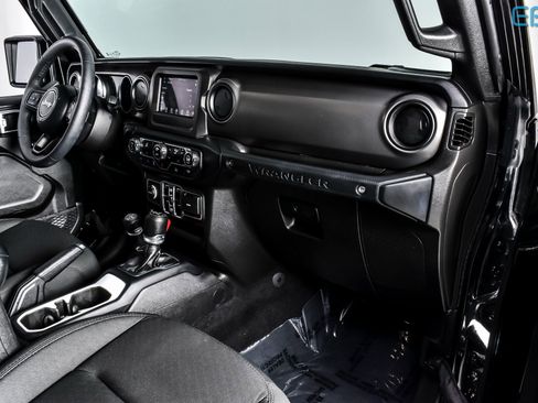 Used 2023 Jeep Wrangler Unlimited w/ Convenience Group image 24