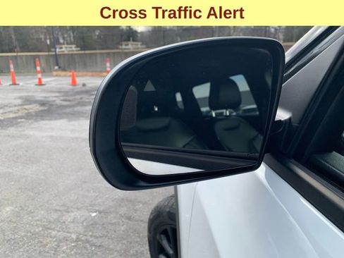 Used 2023 Jeep Compass Altitude image 8