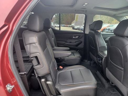 Used 2020 Chevrolet Traverse LT w/ LT Premium Package image 23