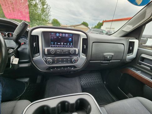Used 2019 GMC Sierra 2500 SLE w/ Suspension Package, Off-Road AWD/4WD image 23