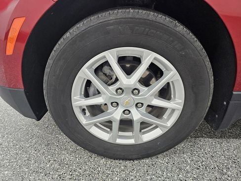 Certified 2024 Chevrolet Equinox LT FWD image 10