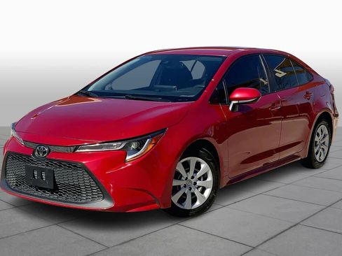 Used 2021 Toyota Corolla LE image 1