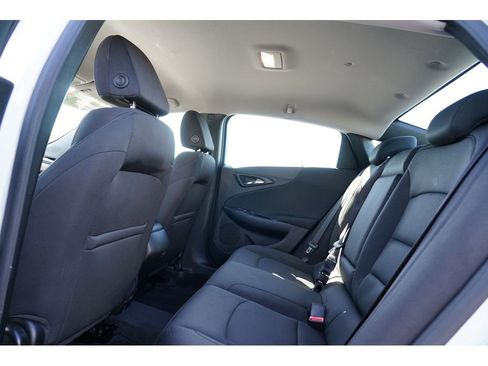 Used 2018 Chevrolet Malibu LS image 18