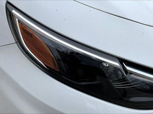 Used 2024 Chevrolet Malibu LT image 30