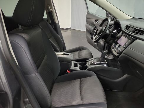 Used 2018 Nissan Rogue SV w/ Premium Package AWD/4WD image 26