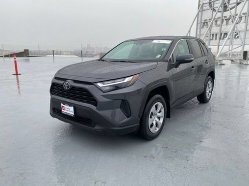 Certified 2024 Toyota RAV4 LE AWD/4WD image 7