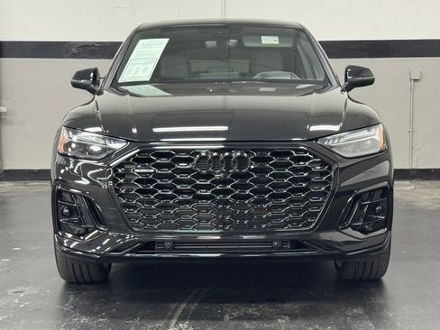 Used 2025 Audi Q5 Prestige w/ Prestige Package image 6