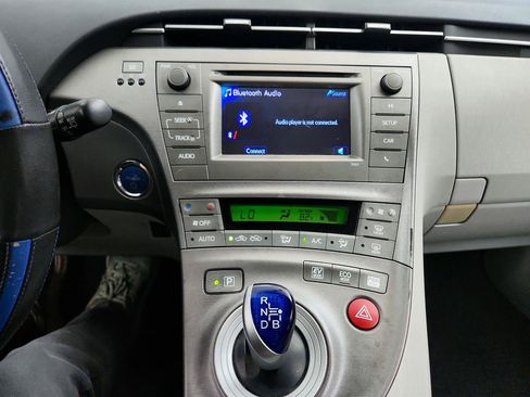 Used 2015 Toyota Prius Two FWD image 18