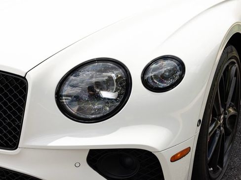 Used 2020 Bentley Continental GT AWD/4WD image 17