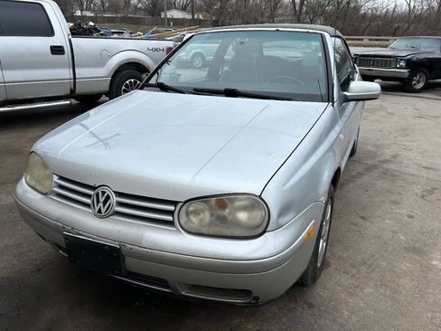 Used 2002 Volkswagen Cabrio GLX FWD image 8