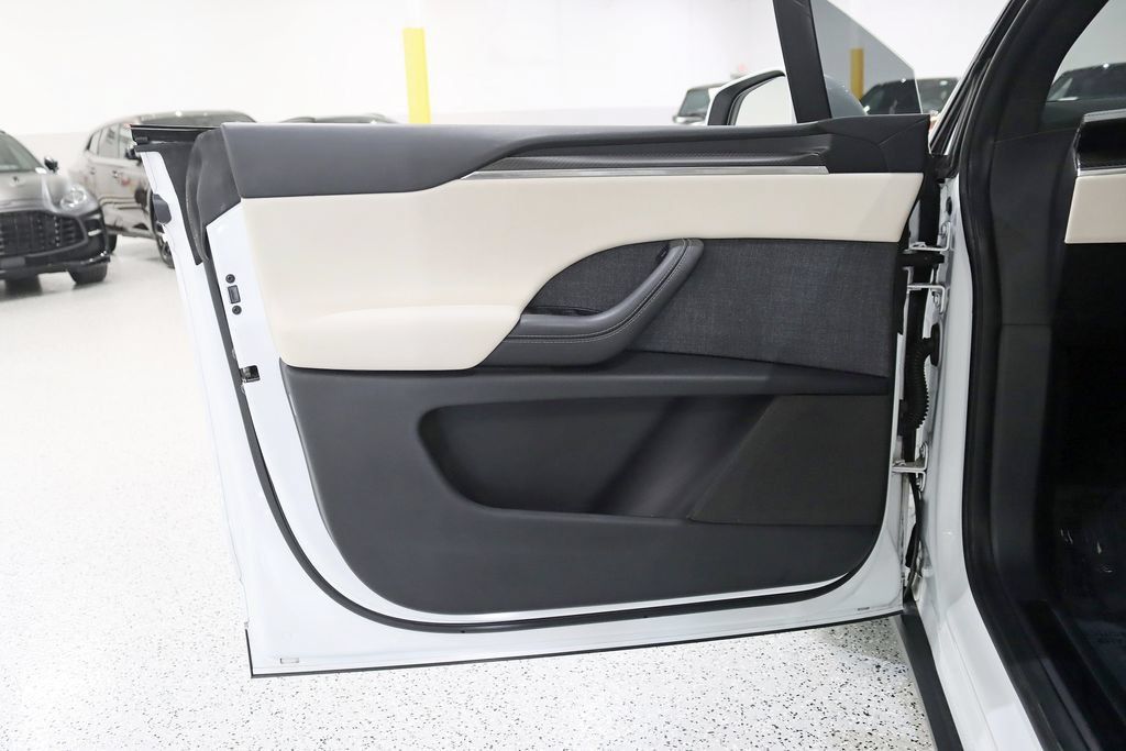 Used 2022 Tesla Model X Plaid AWD/4WD image 34