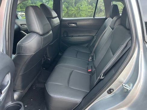Used 2025 Toyota Corolla Cross XLE w/ Convenience Package FWD image 14