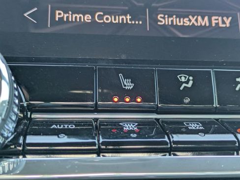 Used 2024 GMC Canyon Elevation w/ Convenience Package image 23