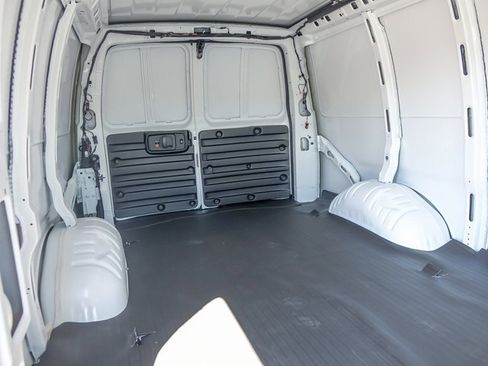 New 2025 Chevrolet Express 2500 Extended w/ Enhanced Convenience Package image 9