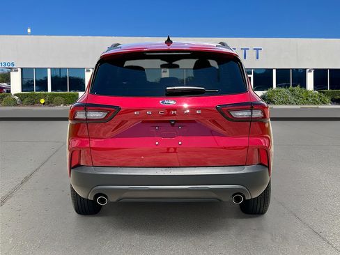 Certified 2025 Ford Escape ST-Line FWD image 6