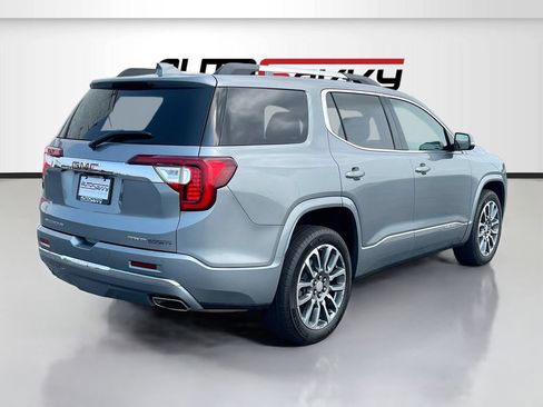 Used 2023 GMC Acadia Denali w/ Denali Ultimate Package AWD/4WD image 7