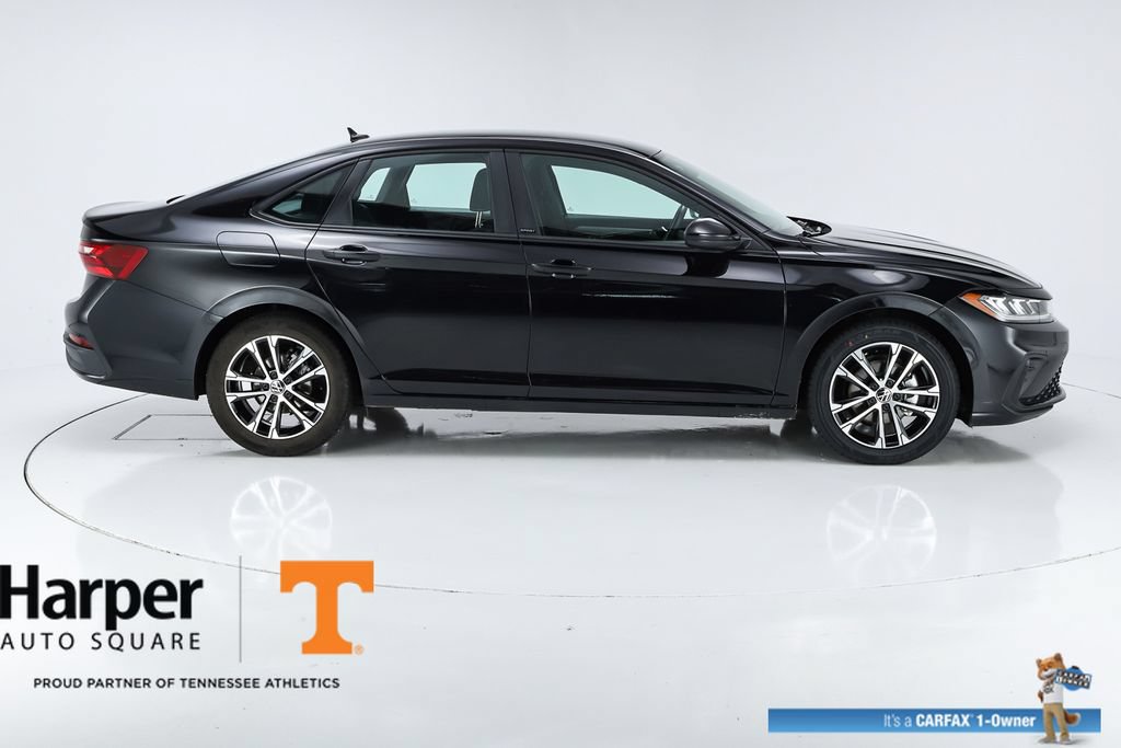 Used 2025 Volkswagen Jetta Sport FWD image 46