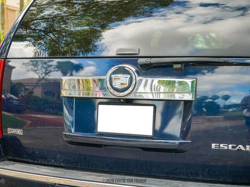 Used 2009 Cadillac Escalade AWD image 86