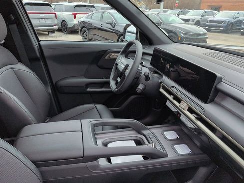 New 2027 Kia Telluride S image 7