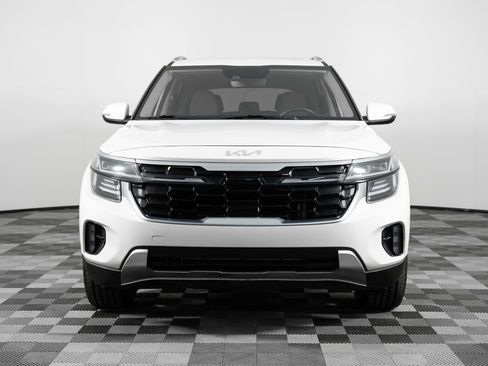 Used 2024 Kia Seltos SX w/ SX Sunroof Package image 11