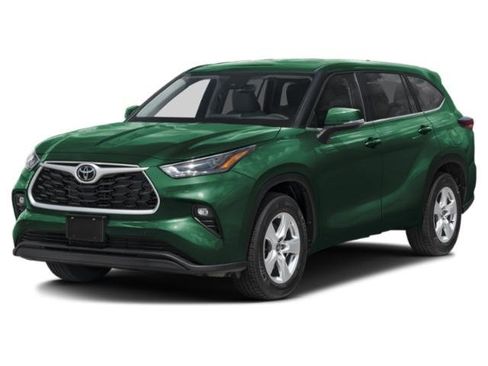 Used 2025 Toyota Highlander LE FWD image 1