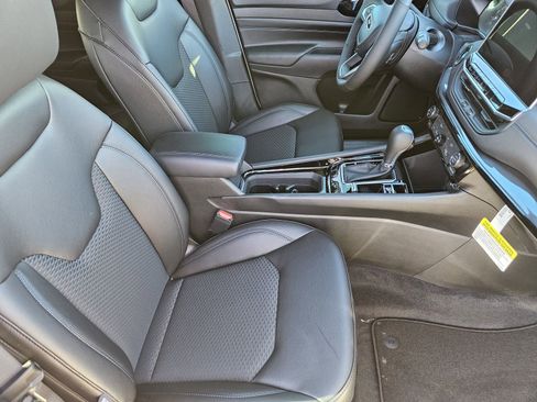 New 2026 Jeep Compass Latitude image 16