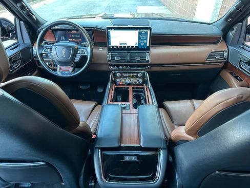 Used 2023 Lincoln Navigator L Reserve image 14