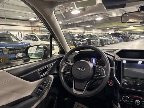 Used 2023 Subaru Forester Limited AWD/4WD image 23