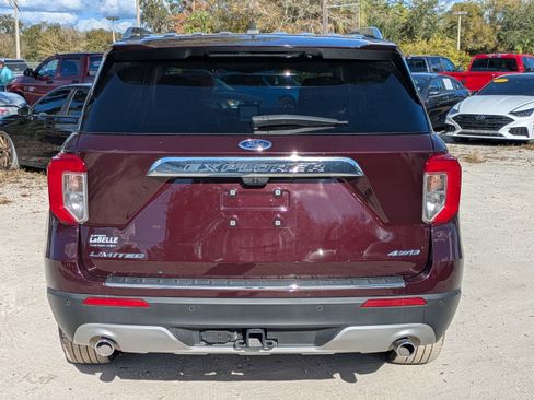 Certified 2023 Ford Explorer Limited w/ Limited Technology Package image 6