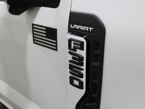 Used 2024 Ford F350 Lariat w/ Lariat Ultimate Package image 35