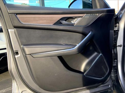 Used 2023 Jaguar F-PACE S image 20