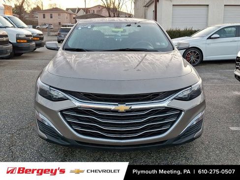 Used 2022 Chevrolet Malibu LS image 3