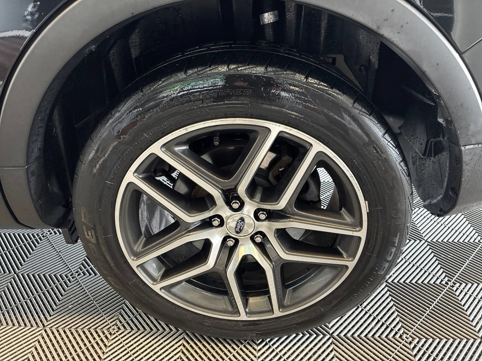 Used 2017 Ford Explorer Sport AWD/4WD image 9