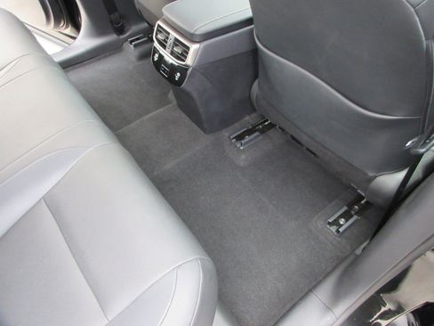 Used 2025 Lexus RX 350h image 20