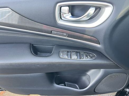 Used 2020 INFINITI QX60 Luxe w/ Essential Package image 24