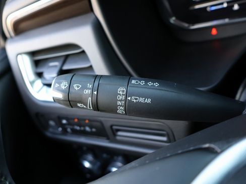 Certified 2024 GMC Yukon XL SLE w/ Gmc Pro Safety Plus Package image 38