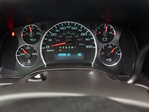 Used 2019 Chevrolet Express 3500 LT w/ LT Preferred Equipment Group RWD image 19